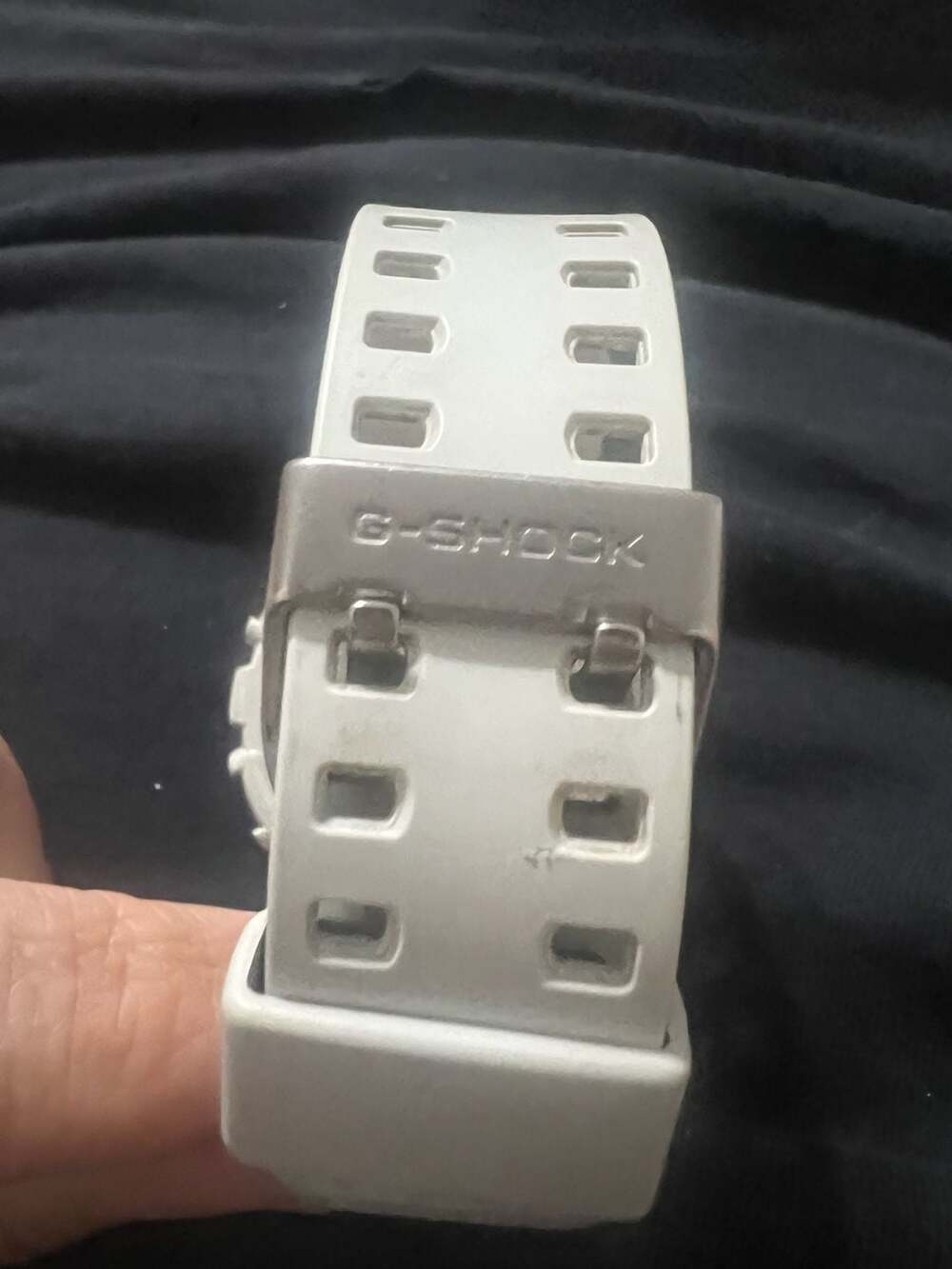 Casio G-Shock GA-100LG Grey Analog-Digital Watch - Picture 3 of 5